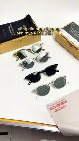 yang nunggu COAST restock siapa deh coba??😝 setelah soldout kurang dari seminggu, sekarang ready lagi. Yuk cekout!😎 #coast #everylook #kacamatahitam #polarized #kacamatacowok 