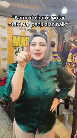 360 darjah bru sale naik🤣 #eymazaideen #fypシ゚viral🖤tiktok #eymazaideennomborsatu #mastermoistbyeymazaideen #mastermoistnombor1 @Eyma Zaideen @Foodie Food Fest 