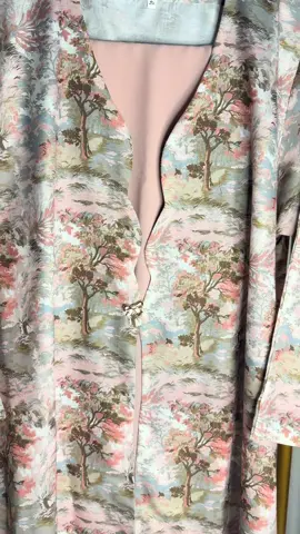 سعرها ١٧ريال 🇴🇲 #اكسبلورexplore #fyp #مسقط_عمان #عمان🇴🇲 #عبايات 