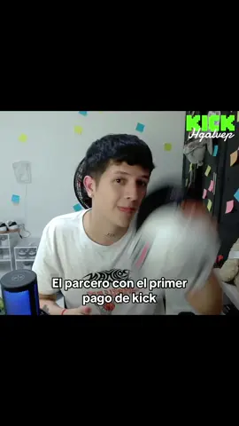 El hombre le dan mil pesos y se pone en unas@hgalvep #fyp #humor #kick #paratiiiiiiiiiiiiiiiiiiiiiiiiiiiiiii #viral 