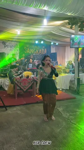 Jan lagunee sesss tenan🙌🏻🙌🏻 #soundviral #soundsystem #cumicumiaudio #kaesaraudio #sangkaramusik_pacitan @SR Creative 