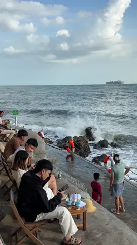 View này vẫn chưa hết Hot nha , những Chàng trai, Cô Gái ơi chúng ta cứ đi cùng nhau#xuhuong #viral #tacudicungnhau #oasisseavungtau #1atranphu 