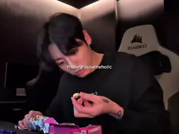 AT THIS POINT KANCHO SHOULD MAKE A WHOLE DAMN PACK OF THEIR SNACK WITH JK's NAME ONLY HAHA PLEASE, HE'S SO DEDICATED TO FIND HIS NAME THAT WE ALREADY GOT 3 WEVERSE LIVE OF HIM FINDING HIS NAME 😭 #jungkook #jk #bangtansonyeondan방탄소년단 #bts #fyp 