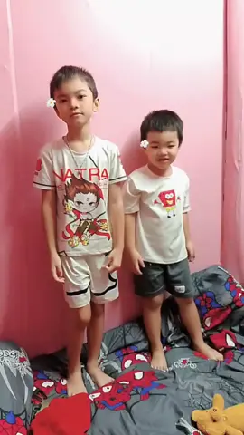 ท่าไหว้สวยย😅 #เด็ก #fyp #เปิดการมองเห็น 