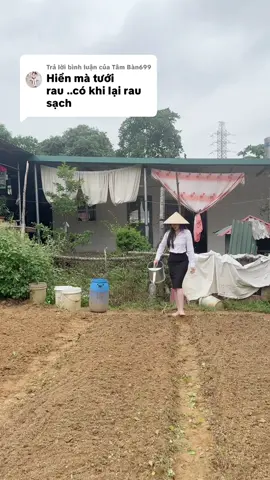 Trả lời @Tâm Bàn699 Đi ban' Đất còn tưới rau hộ ch nhà luôn  ..😜#LeThuHien #lethuhienbdsluxury #bdsviettri #trungdugroup 