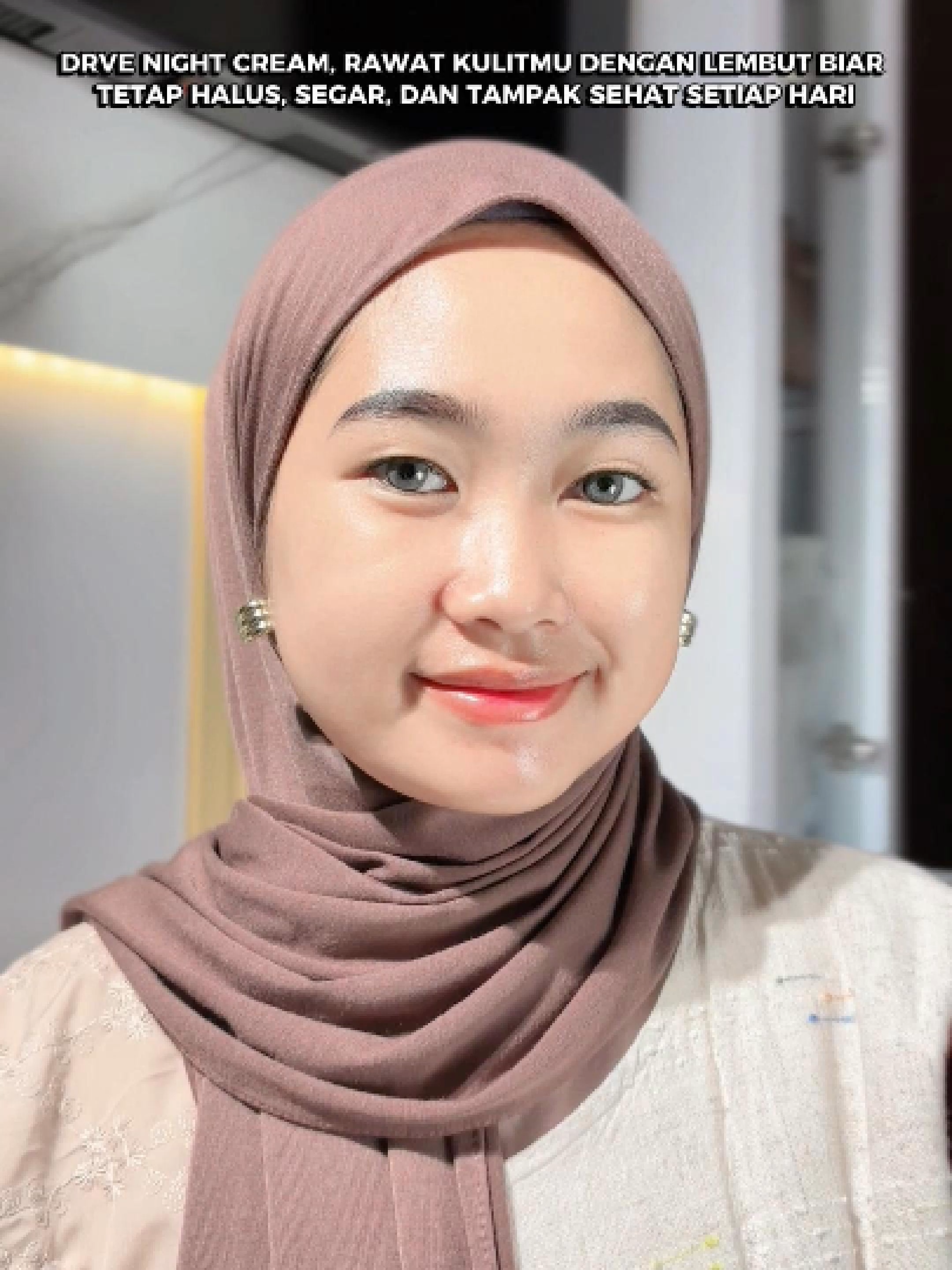pakai night cream drve dan bangun dengan wajah yang cerah dan sehat🥰🥰#viral #4u #paydaysale #cantikalami #DailyRoutine #skincareroutin #daycream #bpom✅ #kulitsehat #skincaredrve #serumretinol #healthyskin #glassskinroutine #serumretinoldrve #kulitglowing #skincareviral #kulitlembap #bumilbusuiaman🥰 #foryourbeauty #skincareehacks