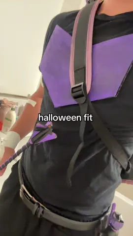 I never miss. I can’t miss.  #hawkeye #avengers #cosplay #mcu #marvel 