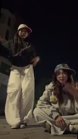 Dc: @Máy nhảy Sturdy 