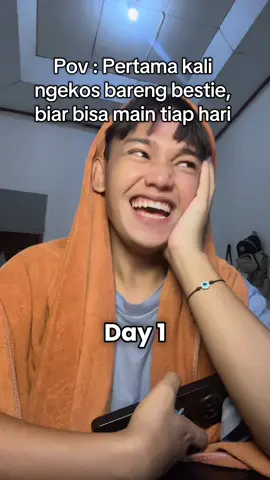 Klo ngekos bareng tuh pasti Ujung-ujungnya saling mendem terus suka silent treatment