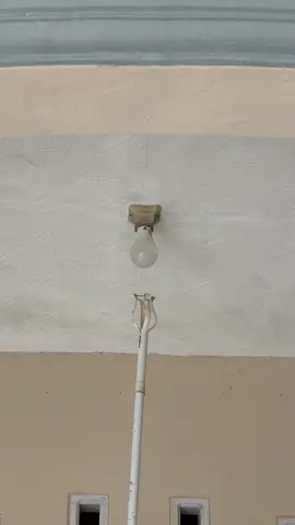 Alat untuk membuka lampu plafon #tutorial #Cara #idekreatif #fypシ゚ #viral 