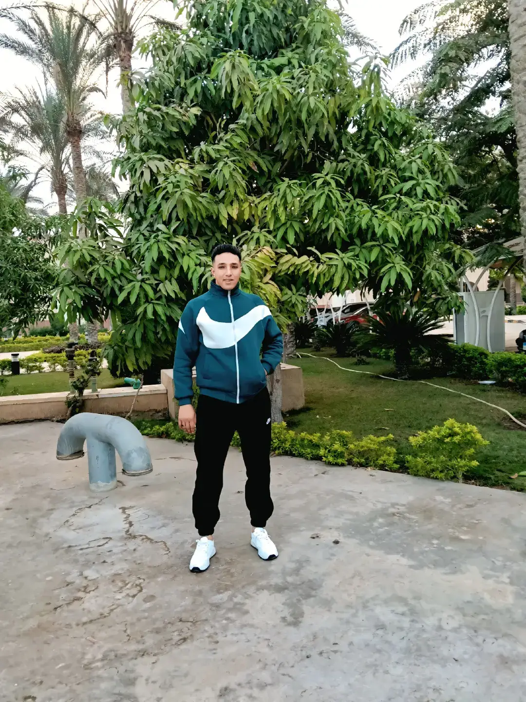 لنا لـقاء لاقـانـون فيـه ينفـع ولا رجـاء فيـه يشـفع