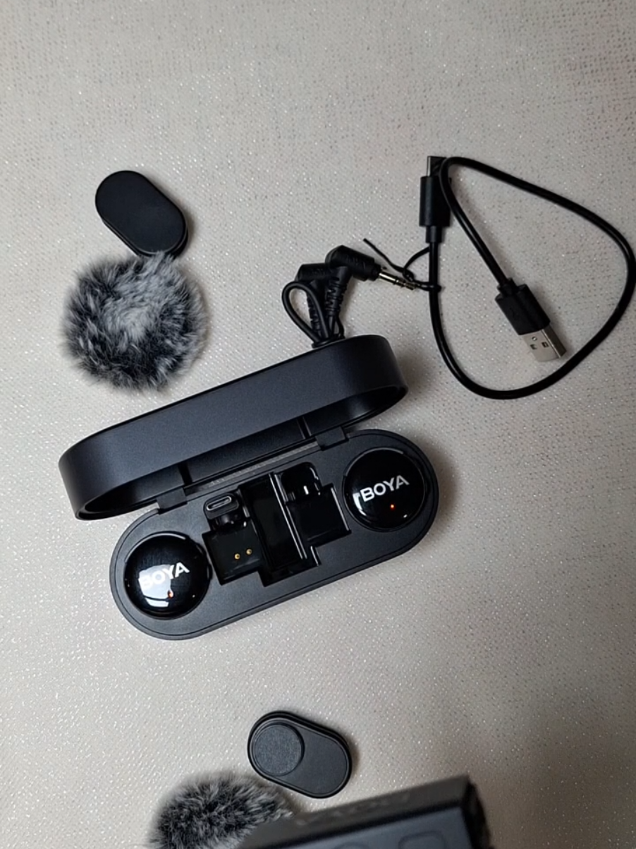 Boya boyalink 3 Mic for vloggers, content creators, and affiliates. #WirelessMic #NoiseCancellingMic #LapelMicrophone #MicForVlogging #MicForAffiliate 