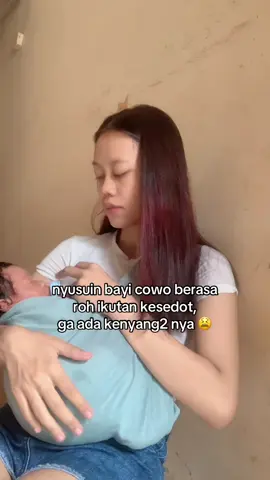 udh nyusu kanan kiri masi kurang jg, takbirrrr  #newborn 