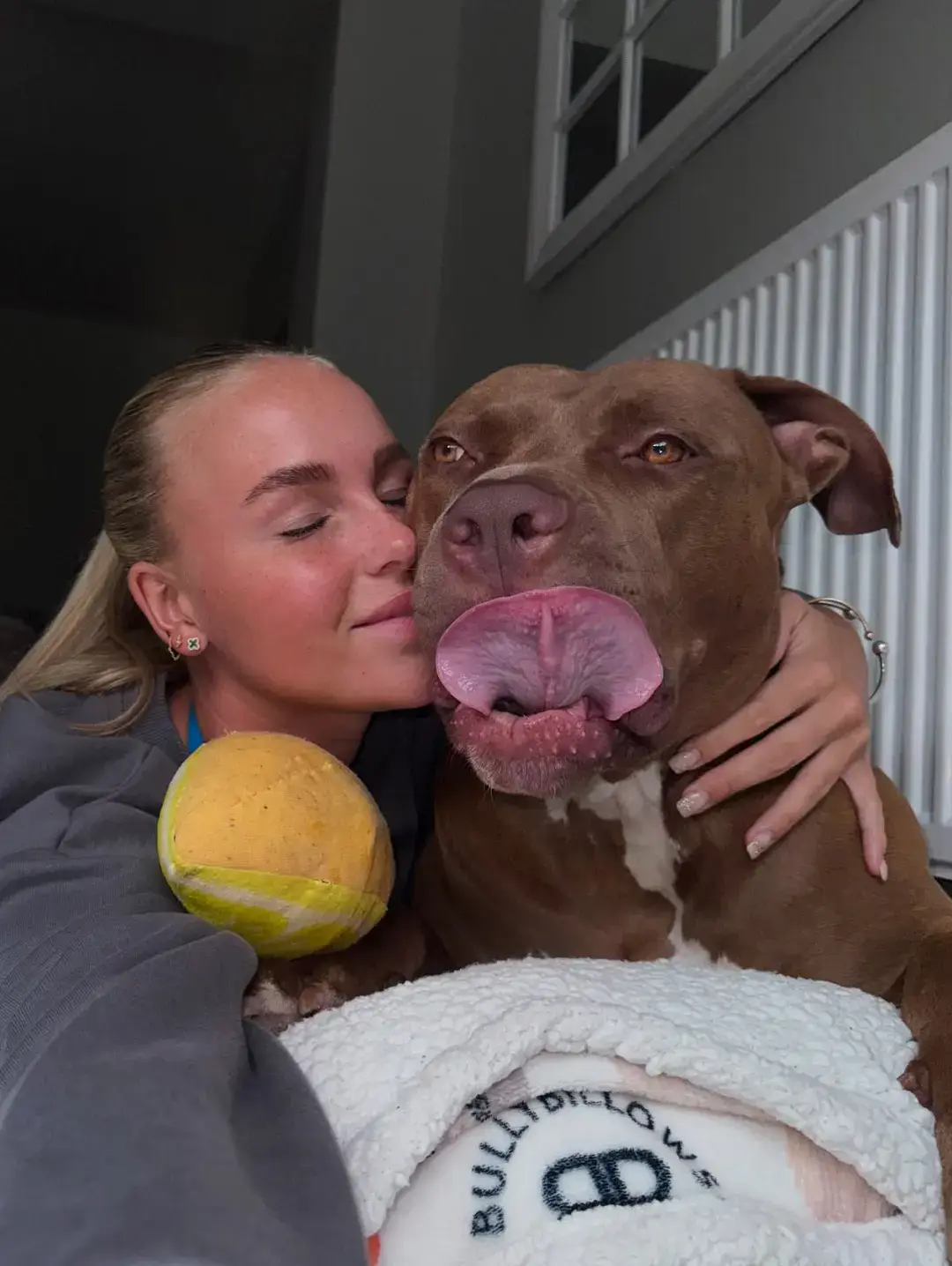 #dogknottin girl hmu for menu 🐾🥵😘🔥  (serious buyers only)