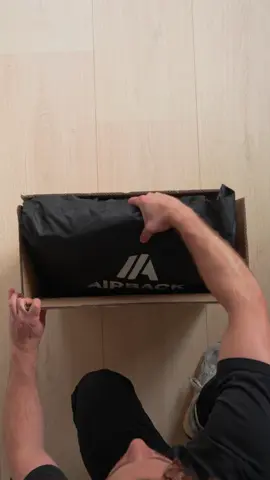 Can’t believe this is currently 50% off.  If you were waiting to get the perfect travel bag, now is the time ⏳