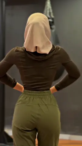 #GymTok #gymmotivation🏋️‍♀️ #backday #4u 