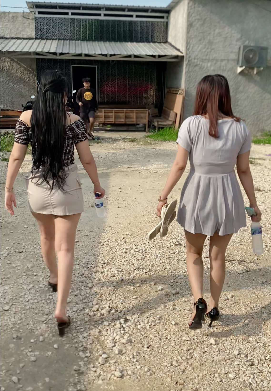 Siang malam pagi idamanmu siap tak readykan bos💃🎤  #parfum #fyp #rembang24jam #info #karaoke 