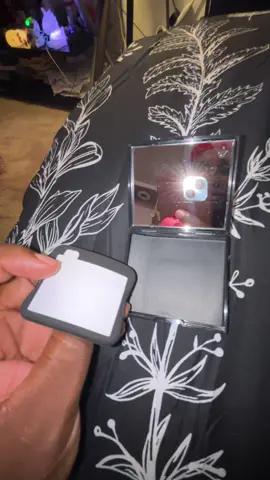 Yeah this was immediately added to the purse 🤭✨ @carslan_us  #touchup #oilcontrol #makeup #beauty 