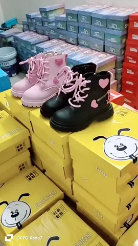 Bốt cao cổ hoạ tiết 😍 cho bé gái#giaycaocochobe #bootbegai #giaycocaochobe #xuhuongtiktok 