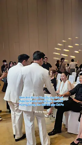 Mặc đồ trắng như chú rể vậy chời #ninhduongstory #huonggiang #callmeduy #chipu #vutrusao 