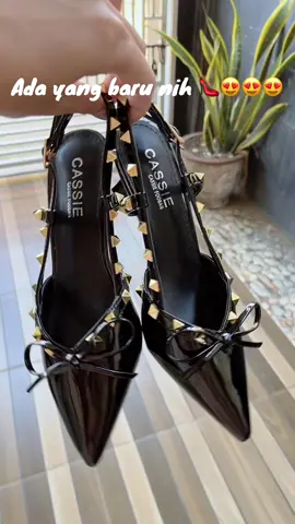 Sumpah deh ga bisa nolak 😍😍😜 #sepatuheelswanita #heelswanita #heelswisuda #heelselegant #heelkondangan 
