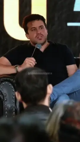 AS PESSOAS TE JULGAM PELO O QUE VOCÊ TEM, DEUS TE OLHA PELO O QUE VOCÊ SEMPRE FOI 🫡..#pablomarçal #viralizarnotiktok #tiktokviral #videoviral #tik_tok @Pablo Marçal @Pablo Marçal @Pablo Marçal 