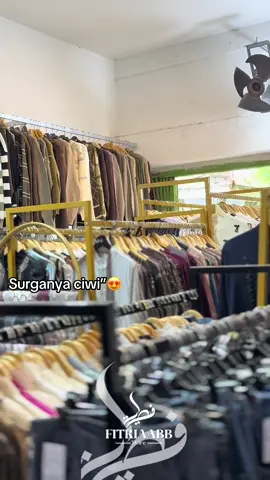 Bulan januari stocknya lebih banyak lagi ratusan pcs abaya😍yg bakal datang#tokoabayaketapang #fypシ #fitriaabb #sampang 