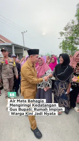 Alhamdulillah, kami meninjau langsung progres pembangunan program Rumah Tidak Layak Huni (RTLH) di Desa Mojopilang, Kecamatan Kemlagi. Langkah ini menjadi bagian dari upaya nyata Pemerintah Kabupaten Mojokerto untuk memastikan setiap warga dapat tinggal di rumah yang layak, sehat, dan aman. Karena bagi kami, tempat tinggal bukan sekadar bangunan—melainkan ruang tumbuhnya harapan dan kebahagiaan keluarga. Terima kasih kepada seluruh pihak yang terus bersinergi, mulai dari pemerintah desa, para pekerja lapangan, hingga masyarakat yang ikut menjaga semangat gotong royong. Mari terus bersama membangun Mojokerto yang lebih berdaya, berkeadilan, dan berkemajuan. #fyppppppppppppppppppppppp #fypage #mojokerto #gusbarra 