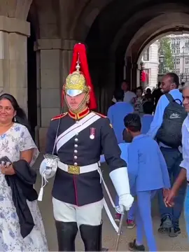 Please respect the king’s guard#kingsguard #thekingsguard #horseguardsparade #fyp