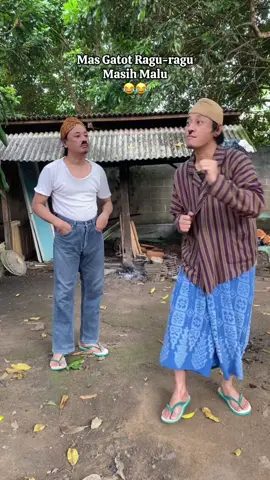 Mas dodok sama mas gatot asyik joget😂😂 #masdodok #lucu #ngakak #jogetlucu #jogetviral 