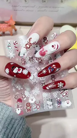 Christmas nail stickers! They look so beautiful on my nails!#nail #nailart #monjanailstyle #5D #Christmasstickers 
