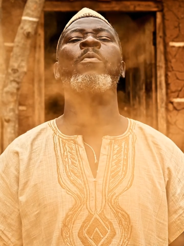 RITUEL À LA CANNELLE POUR ATTIRER L’ARGENT, LA CHANCE ET LE BONHEUR EN DÉBUT DE MOIS Chaque 1er jour du mois, accomplis ce rituel sacré pour ouvrir ton chemin à la prospérité, à la réussite et à la joie               #Procédure : 1. Mets une poignée de poudre de cannelle dans la paume de ta main droite. 2. Sors de ta maison en posant le pied droit en premier. 3. Tiens-toi devant la porte d’entrée principale, puis récite avec foi : 🔸 « En soufflant sur cette poignée de cannelle, j’attire la prospérité. » 🔸 « En soufflant sur cette poignée de cannelle, j’attire le succès. » 🔸 « En soufflant sur cette poignée de cannelle, l’abondance s’installe chez moi. » 4. Souffle la poudre vers l’intérieur de ta maison en visualisant les bénédictions descendre. 5. Ne balaie pas le sol où la poudre est tombée pendant les 24 heures suivantes. 🍀 Répète ce rituel chaque 1er jour du mois pour activer la chance, la richesse et la lumière divine dans ta vie. 🙏 Souviens-toi : Dieu réside en toi, et Sa nature divine attire ce que ton cœur croit possible. 🌟 🌿 Besoin d’aide spirituelle ou de conseils de couple ? Tu ressens un blocage dans ta vie ? Un conflit amoureux te pèse ? Ou tu traverses une épreuve spirituelle qui t’empêche d’avancer ? ✨ Je t’écoute avec bienveillance et je t’accompagne pour retrouver la paix, l’équilibre et la lumière. 📩 Écris-moi directement sur WhatsApp 📞 Mon numéro est en bio ☝🏽