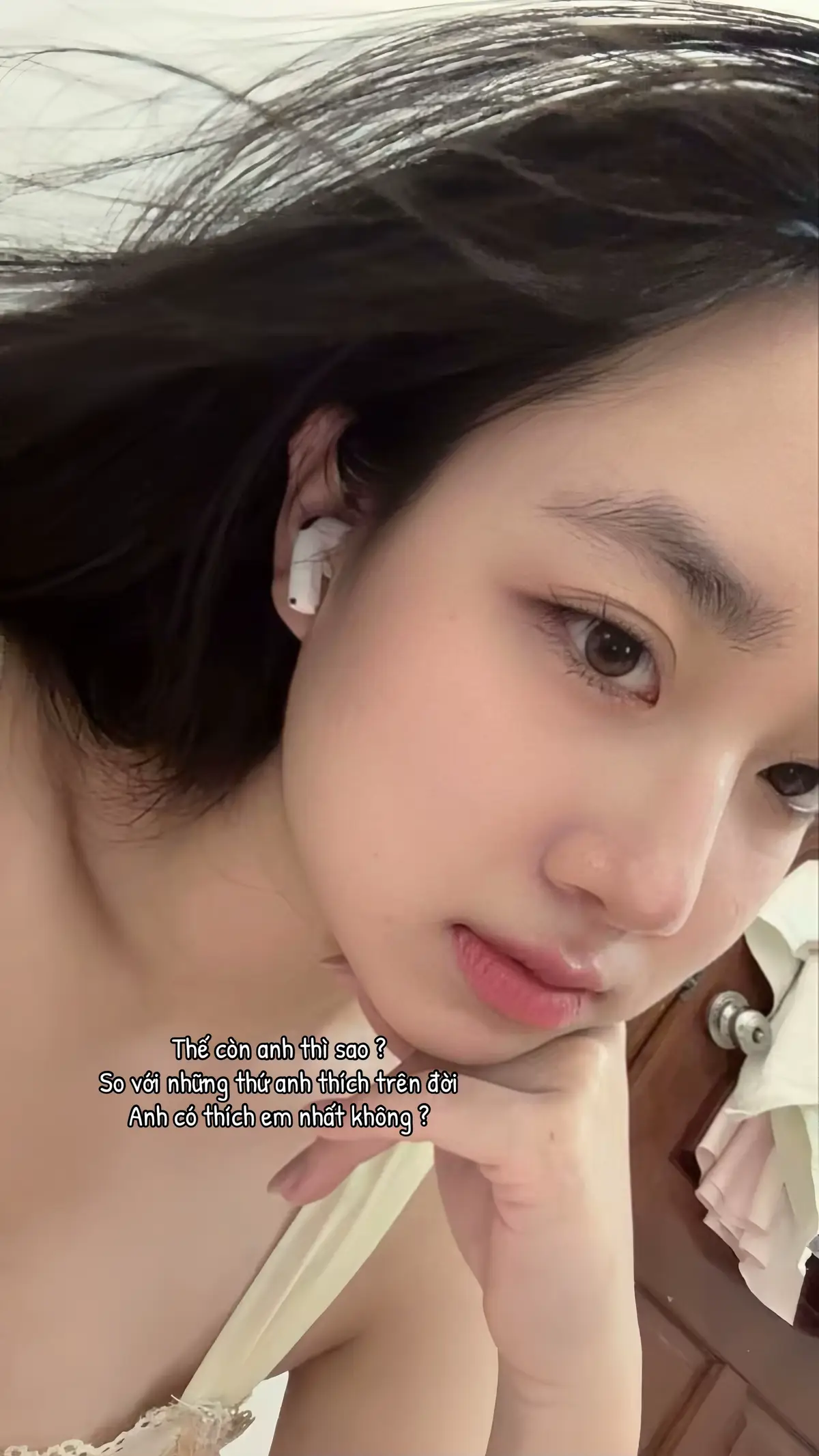 Mọi người hỏi sao mãi tôi không yêu ai Đàn ông đến với tôi kiểu: