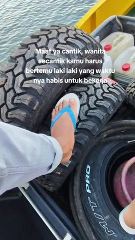 supir dengan sendal nipon nya🤣#supirboy #drivermuda #drivermudapunyacerita #storykuli #xybca 