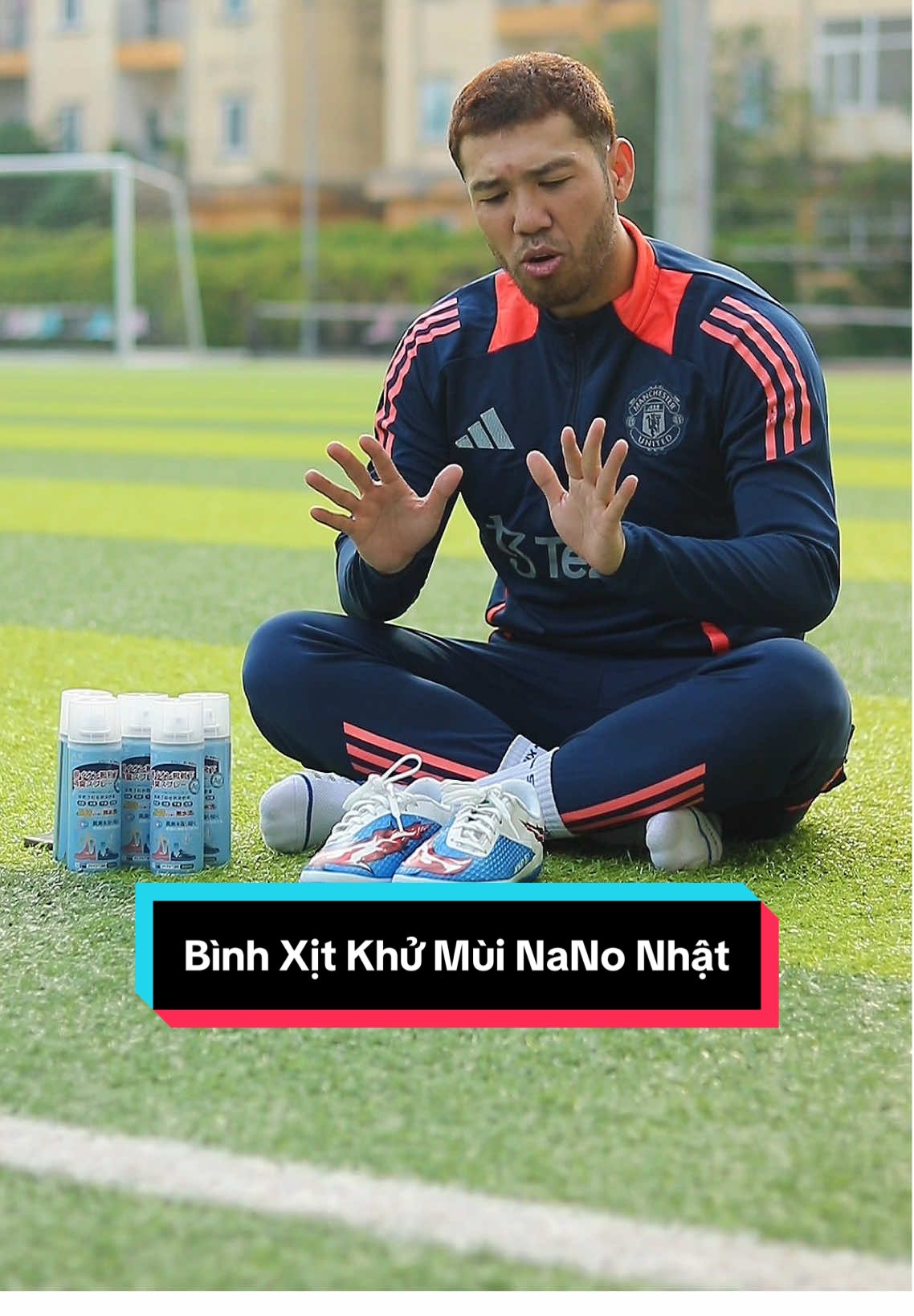 Mùa đông đến mà co con bình xịt nay thì bất bại với tự tin lên ngay #LukeShawThanhNam 