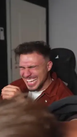 tag la prietenul cu care razi așa🤣😭 follow Instagram: @snikuletz 