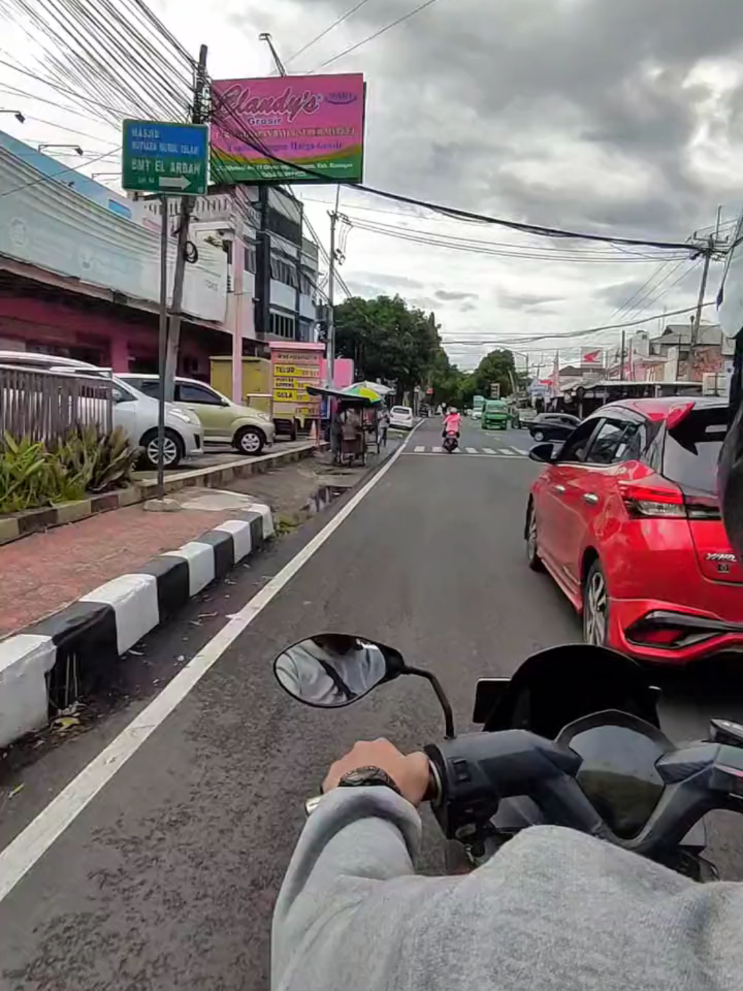 Versi potrait ultrawide 1080/60 poco x3nfc sore hari cuaca mendung #kuninganjawabarat #108060fps #ultrawide #pocox3nfc #HD #fypシ゚ #fyppppppppppppppppppppppp #leicacamera