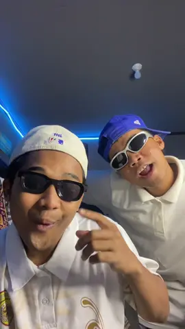 ikan hiu terbang melayang”  💃@Rzkysaimima  #fypmasukbranda #foryou 