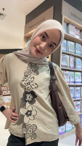 baru nemuin kemeja segemes ini😭