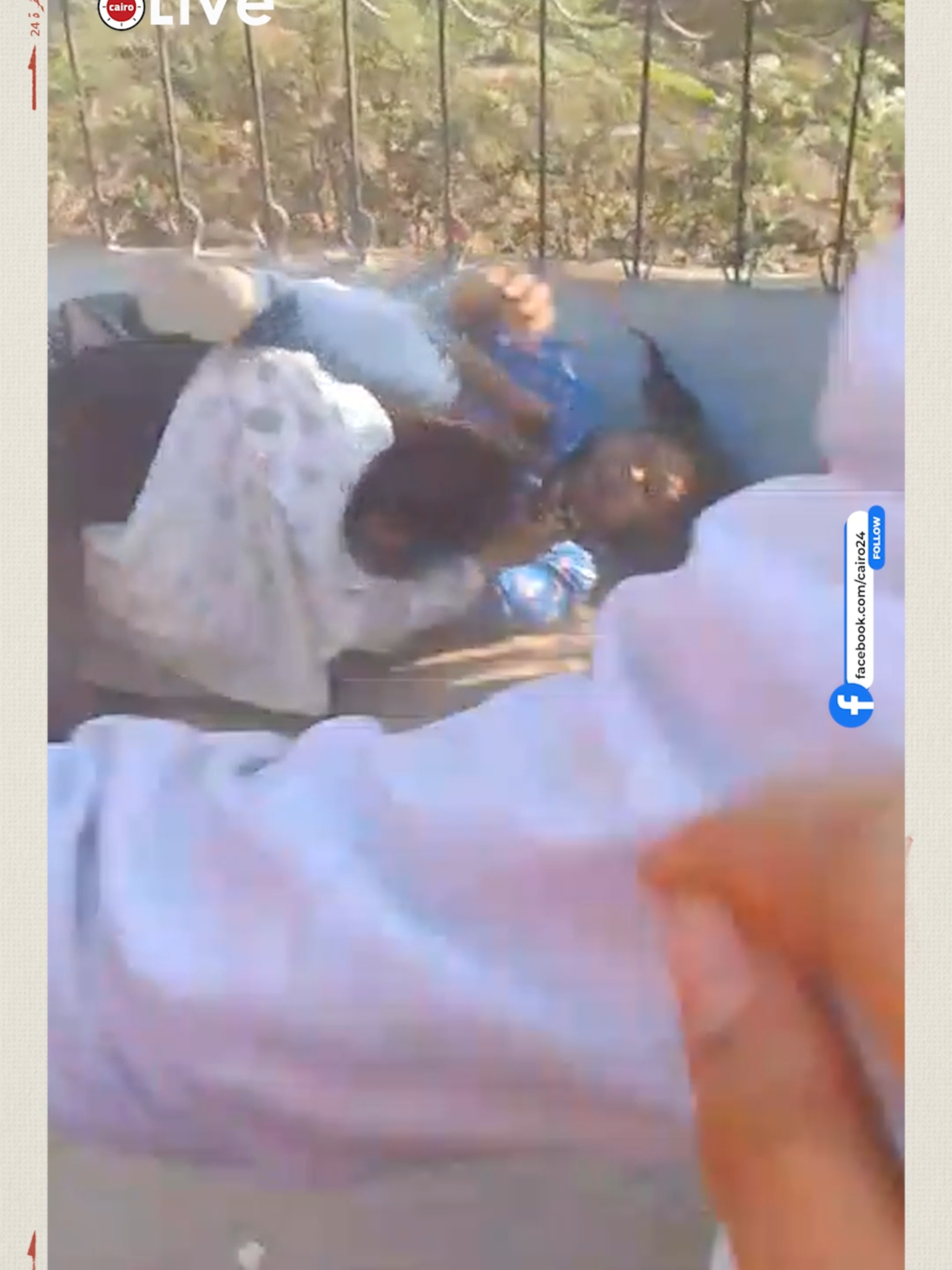 مشاجرة أمام مدرسة المعلمات بدمنهور.. طالبة تتعدى على زميلتها بالضرب والأمن يلقى القبض عليها