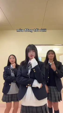 chuẩn bị mỗi ngày 1 outfit mớiii @️A @Angel🍓 #japan #nhatban #muadong #mykyinzapann