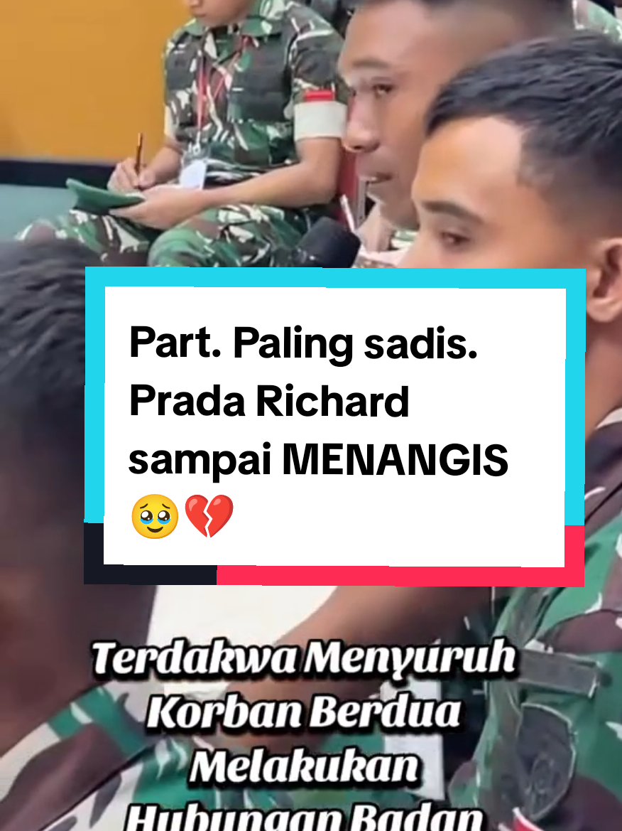 #saksikuncikasuspradaluckynamo #pradarichardbulan #pradarichardbulanputraterbaikdarikabupatenrotendao #pradarichardbulanberasaldarirotendao #pradarichardbulan  Prada Richard Bulan menangis saat memberikan kesaksian di persidangan kasus kematian rekannya, Prada Lucky Chepril Saputra Namo. Richard, yang juga menjadi korban penganiayaan, menangis saat menceritakan penyiksaan brutal yang dilakukan oleh senior mereka di dalam asrama batalyon.  Fakta-fakta penting dari kasus tersebut: Penganiayaan Prada Lucky: Prada Lucky meninggal dunia setelah dianiaya oleh seniornya. Kasus ini disidangkan pada Oktober 2025 di Pengadilan Militer. Keterangan Prada Richard: Sebagai saksi kunci, Richard mengungkapkan trauma yang dialaminya akibat penganiayaan tersebut. Ia membeberkan berbagai kekerasan fisik dan mental yang dilakukan oleh seniornya. Modus penyiksaan: Richard menceritakan bahwa dirinya dan Lucky dicambuk dan dipukuli. Richard juga dipaksa untuk berbohong kepada dokter dengan alasan jatuh dari pohon. Beberapa laporan juga menyebut adanya tindakan keji lain seperti anus yang diolesi cabai dan dipaksa mengaku sebagai gay. Paksaan tindakan tidak senonoh: Richard menangis di persidangan ketika menceritakan dipaksa oleh seniornya untuk melakukan adegan tidak senonoh bersama Prada Lucky. LPSK beri perlindungan: Setelah kesaksiannya, Richard mengajukan permohonan perlindungan kepada Lembaga Perlindungan Saksi dan Korban (LPSK) karena merasa trauma dan takut. Pengaruh narasi senior: Richard juga menjelaskan bahwa seniornya memaksa mereka untuk mengikuti narasi palsu tentang Lucky yang dianggap memiliki penyimpangan seksual, padahal hal itu tidak bisa dibuktikan. 