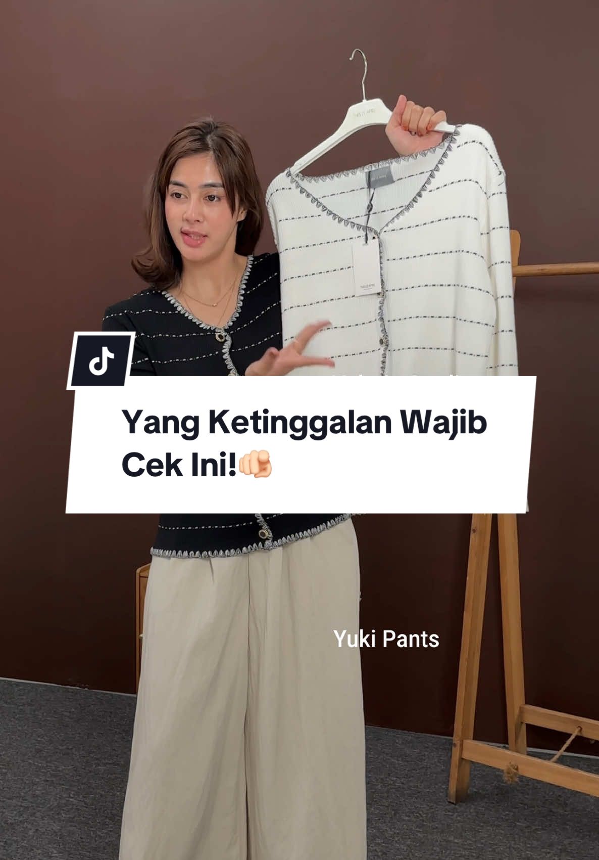 Yang kemarin ketinggalan LIVE nya buruan check out sekarang! Selagi masih ada promo nya👀✨ #thisisapril #fashioninspo #outfitideas 