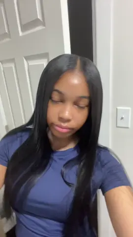 The queen woke up and blessed yall #fyp #viral #lightskinbarber 