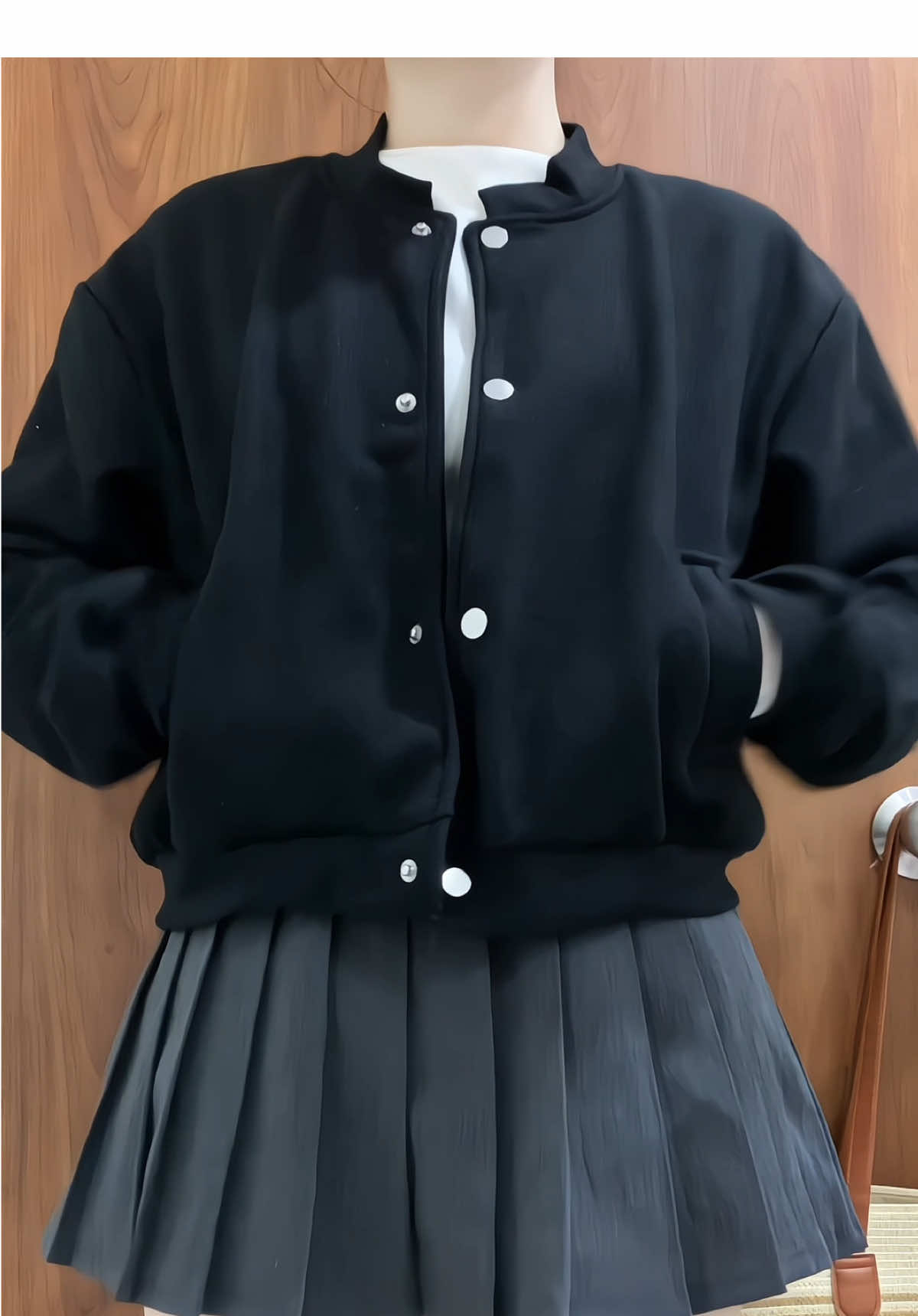 Me đồ nhà @kimeehouse #kimeehouse #aokhoacbomber #aokhoaccroptop #aokhoacni #phoidotet 