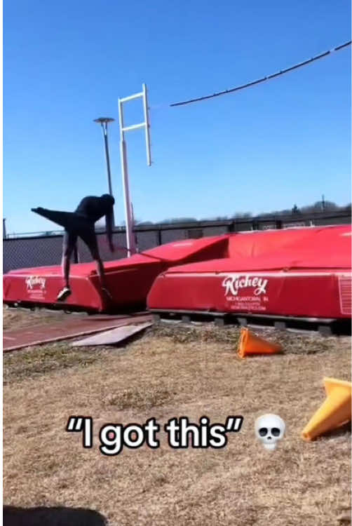 Failed pole vault attempt 😆🤸‍♂️ #USA #Funny #EpicFail #SportsFail #Interesting 