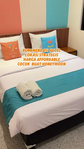 Rekomendasi hotel lokasi strategis dengan harga affordable dan unik! Cocok banget nih buat honeymoon low budget, ini di Sans Hotel Surya Kencana, langsung booking lewat Aplikasi RedDoorz dan masukin kode “YUKNGINEP” buat tambahan diskon yaa. Buruan booking dan staycation disini! #RedTravelers #BerkeSANS #rekomendasihotel #hotelbogor #hotelhemat