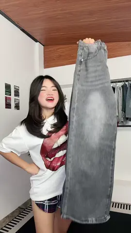 MUST HAVE GREY BAGGY PANTS 