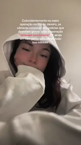 Cansei de ver gnt burra comentando no meu video, n gostou ou n concorda? Arrasta pra cima e vai ver outra coisa! 