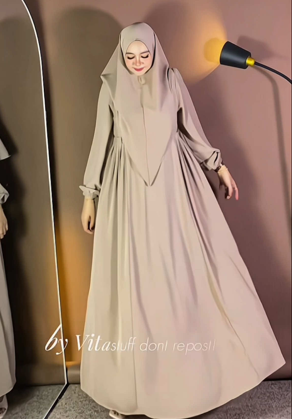 honest review cantik banget dressnya 😍😍🤏🏻